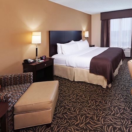 Holiday Inn Ardmore By Ihg Exterior photo