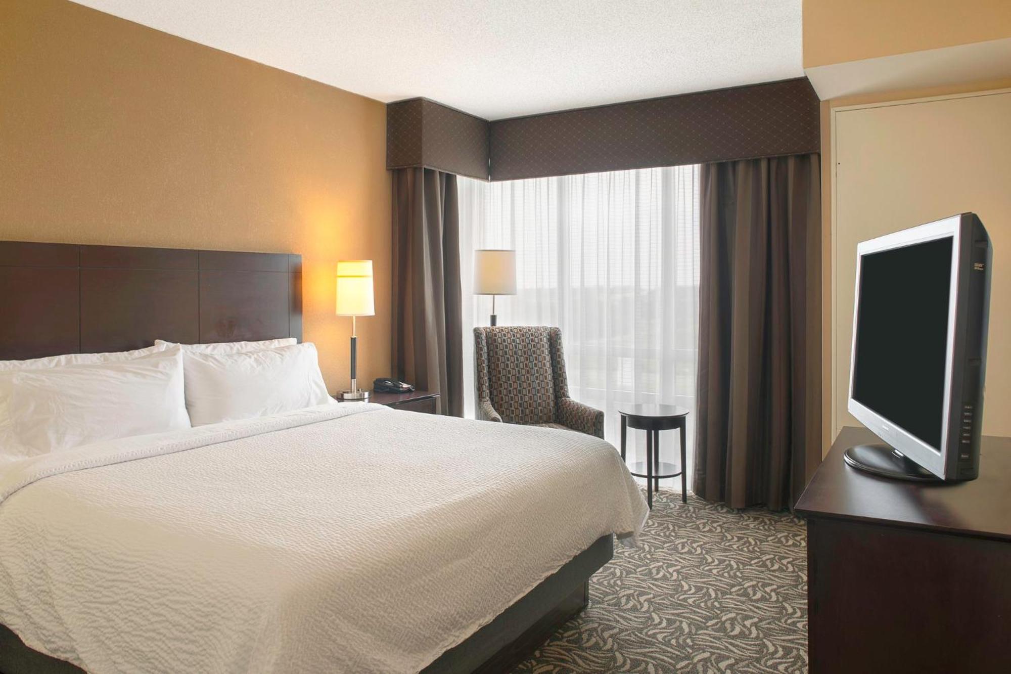 Holiday Inn Ardmore By Ihg Exterior photo