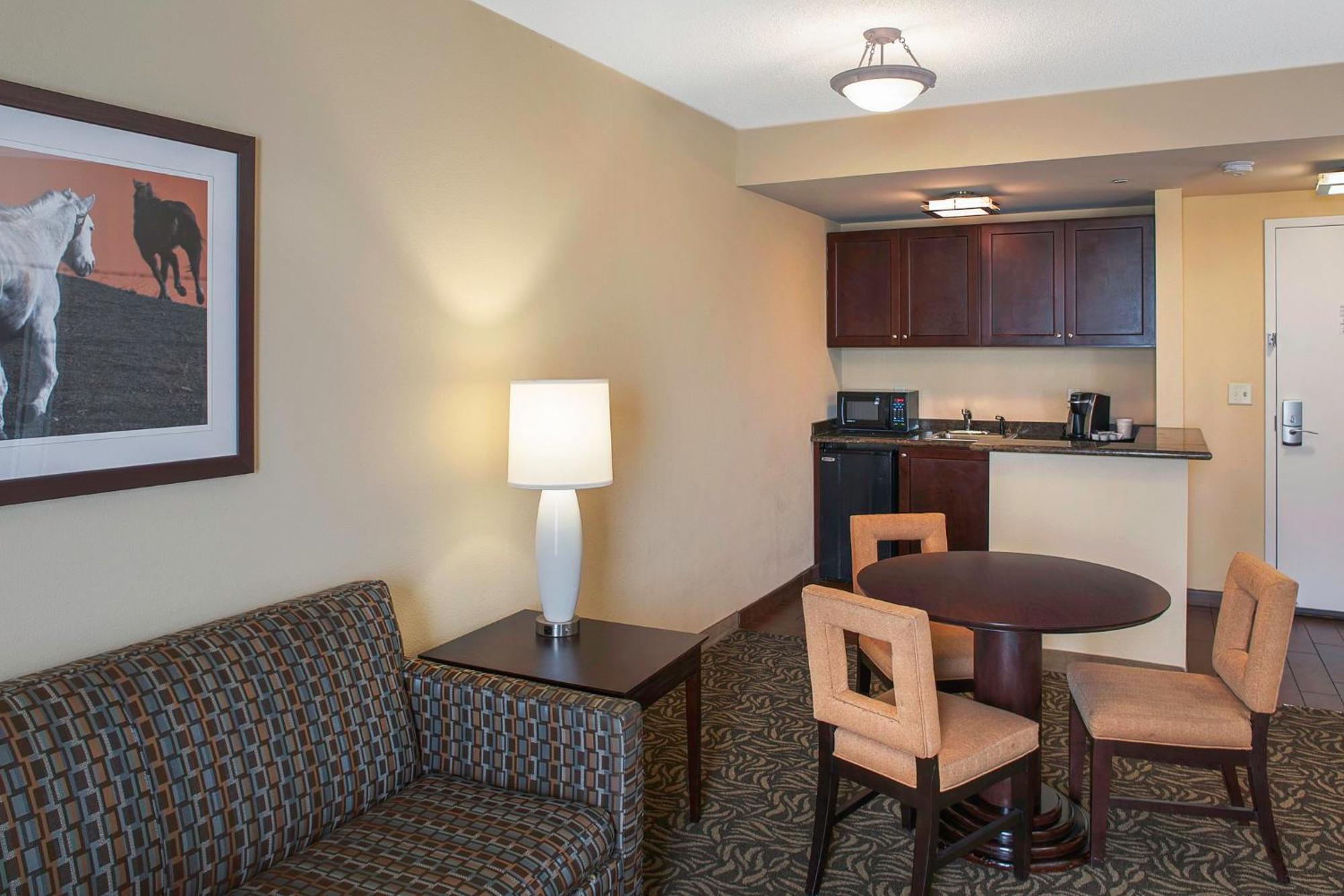 Holiday Inn Ardmore By Ihg Exterior photo