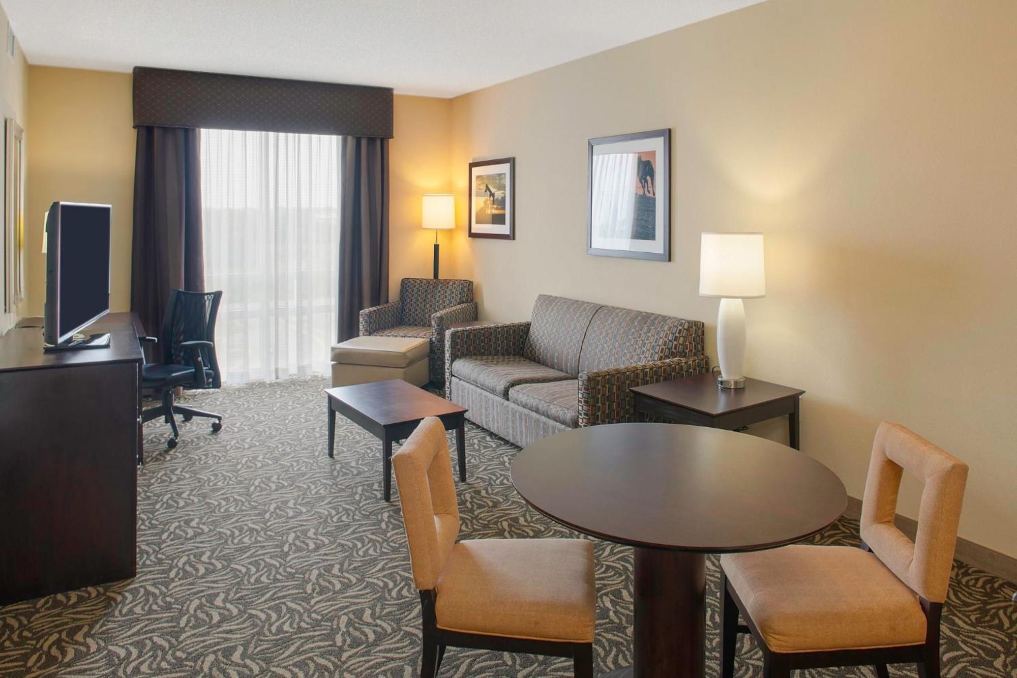Holiday Inn Ardmore By Ihg Exterior photo