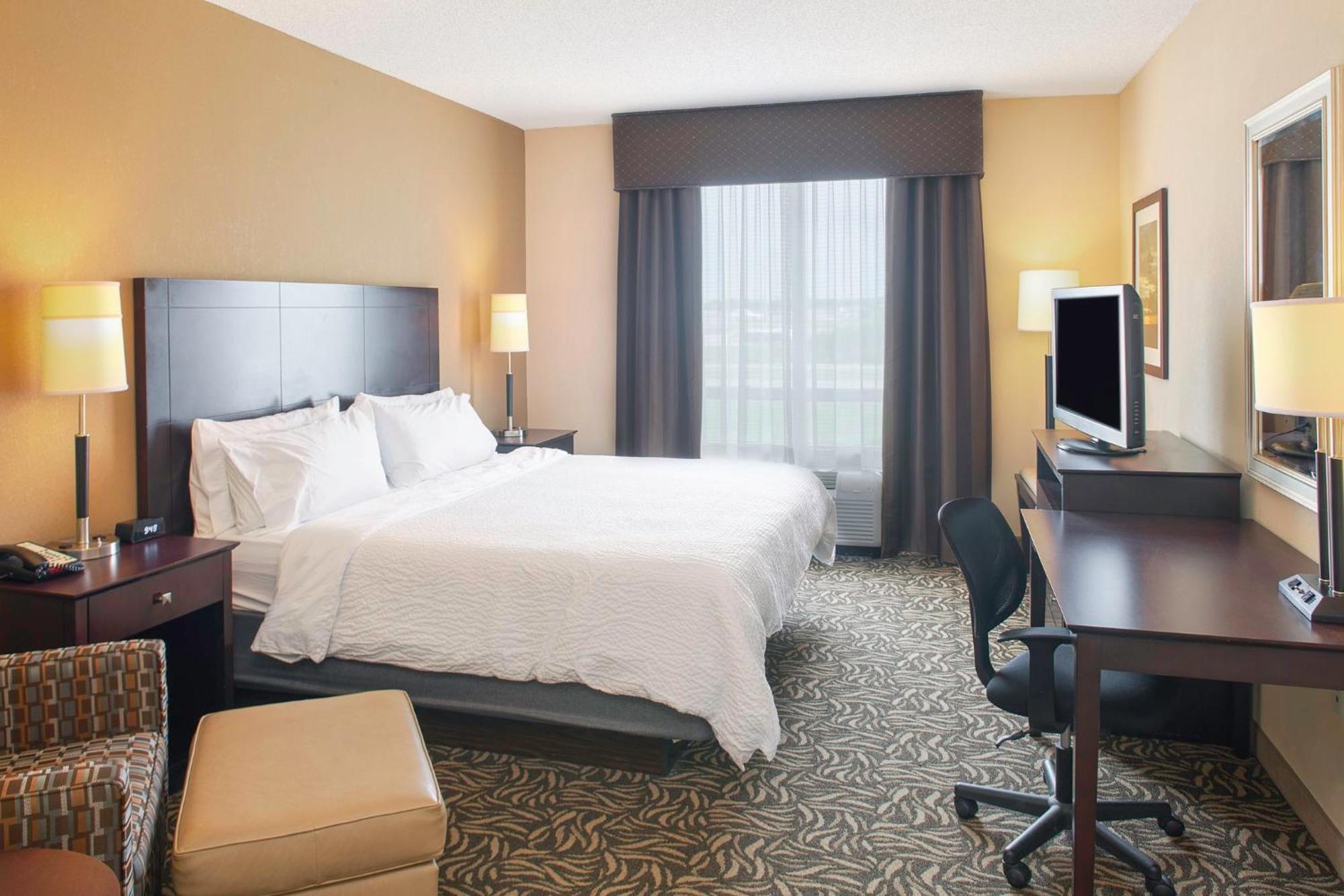 Holiday Inn Ardmore By Ihg Exterior photo