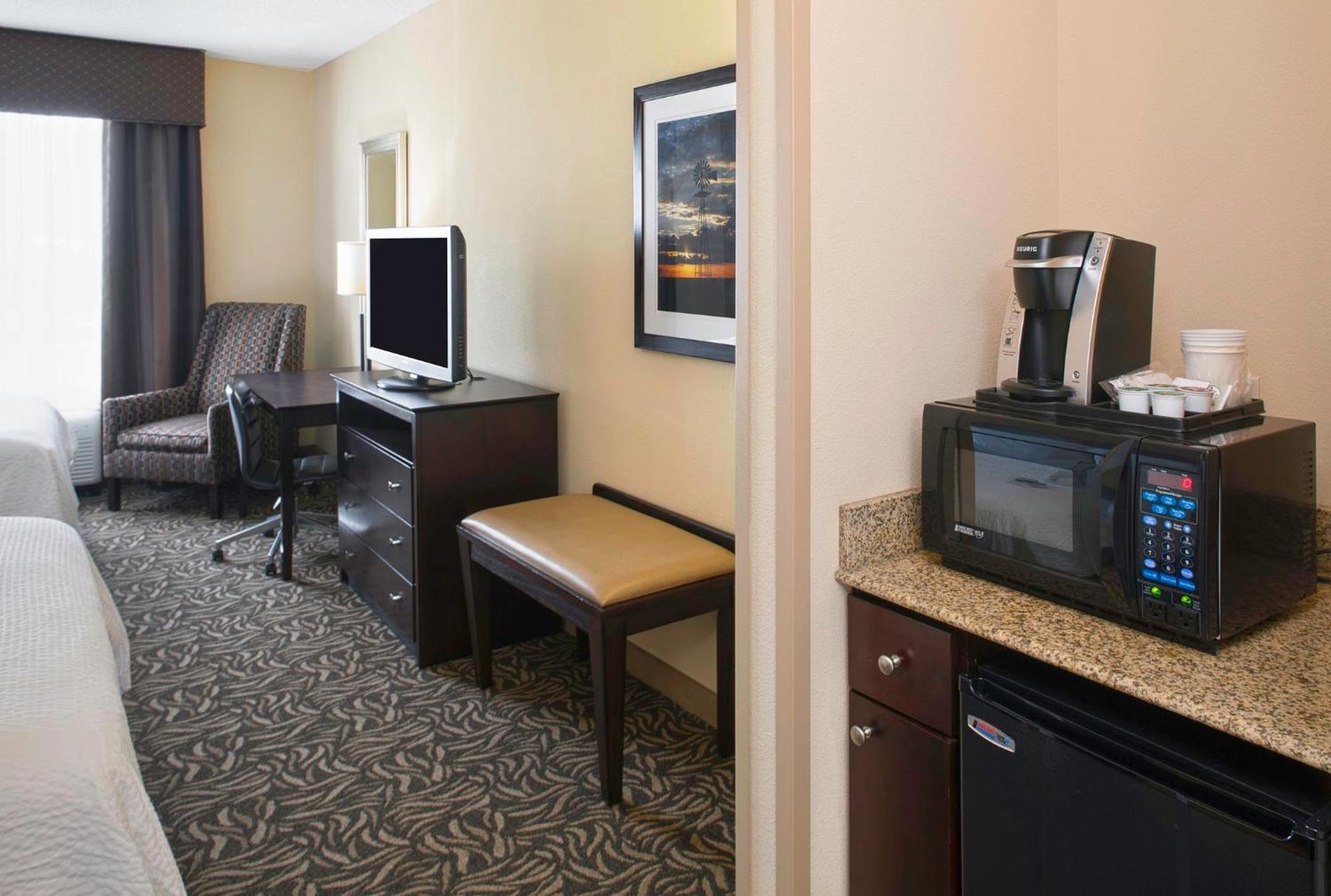 Holiday Inn Ardmore By Ihg Exterior photo